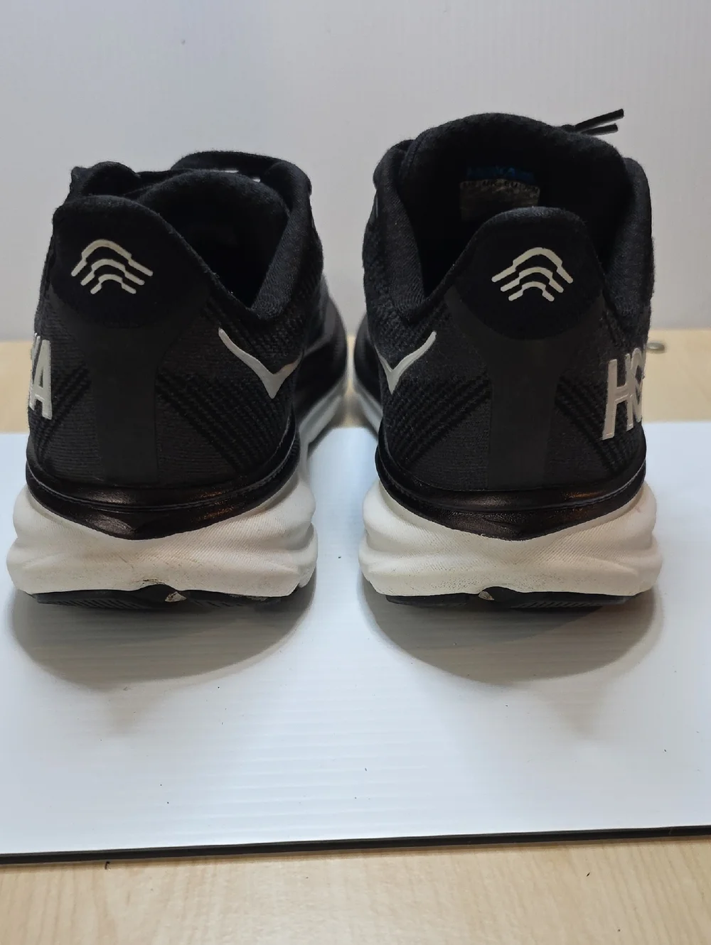 Hoka Clifton 9 Womens 9.5B Black Running Shoes with White Accents No Box - Picture 14 of 15